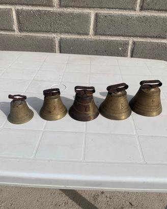 Campane antiche di bronzo numerate da collezione