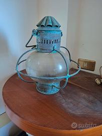 Antica lanterna nautica a cipolla vintage, tardo '