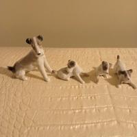 Cane Fox terrier con cuccioli in porcellana 