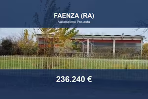 Immobile in asta di 588 m² a Faenza
