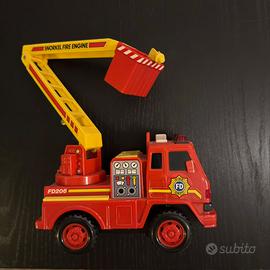Camion con piattaforma aerea (Snorkel fire engine)