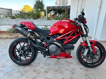 Ducati monster 796