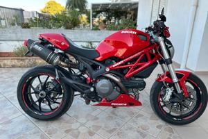Ducati monster 796