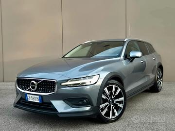 Volvo V60 Cross Country D4 AWD Geartronic Business