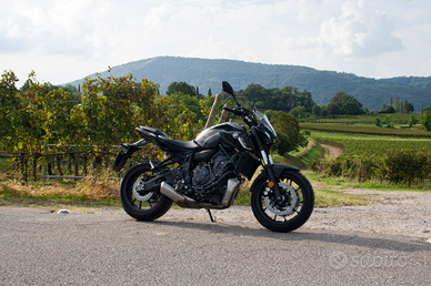 YAMAHA MT-07 (agosto 2023)