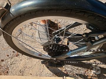 bici pieghevole da 20' Decathlon 