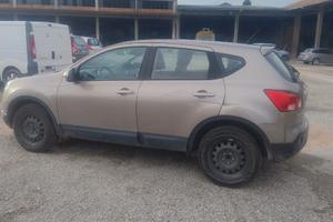 Auto Nissan Qashqai GPL 2000