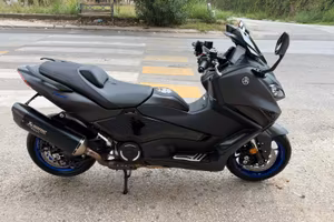 Yamaha T-MAX 560