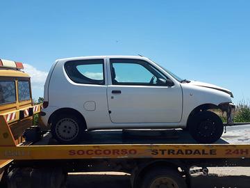 Fiat 600 anno 2005