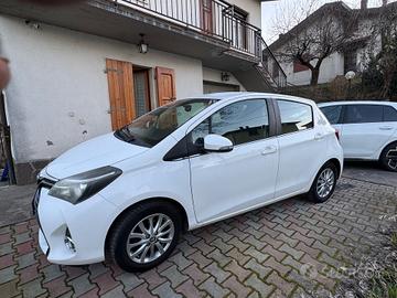 Toyota Yaris 1.4 D-4D 5 porte Lounge 05/2015
