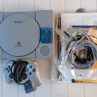 Consolle Sony PS1 2 pezzi.