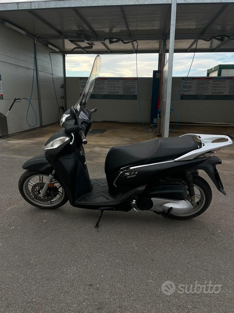 Honda Sh 300 abs Moto e Scooter In vendita a Bari