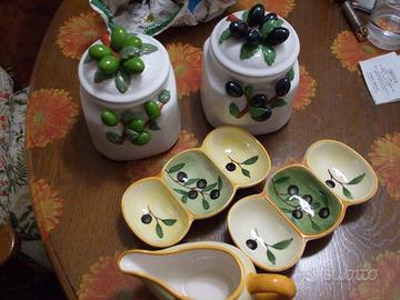 set da tavola per olive in ceramica