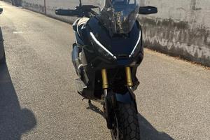 Honda Xadv 2025