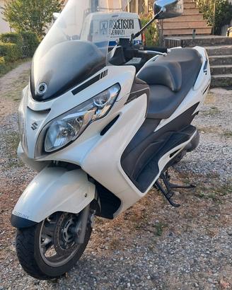 Scooter Suzuki