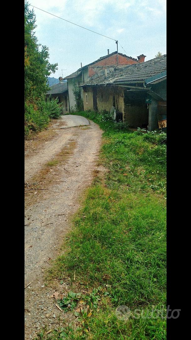 RUSTICO con TERRENO - Vista 2