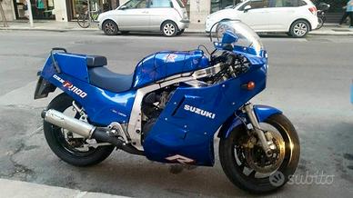 Due GSX 1100 R SACS 