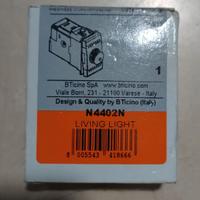 Living Light  Deviatore Bianco Btcino