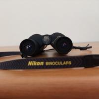 Binocolo Nikon Travelite V zoom 8-24X25, perfetto