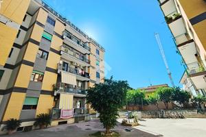 4 LOCALI A POMIGLIANO D'ARCO