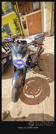Yamaha XJ6 naked 