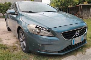Volvo V40 D3 2012 - Grandinata-