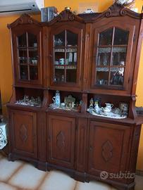 credenza cime un foto