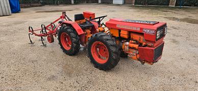 Trattore Valpadana 330 DT con vibrocult 1,40cm