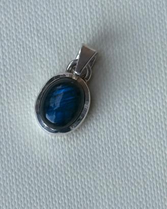 Ciondolo in argento 925 con labradorite