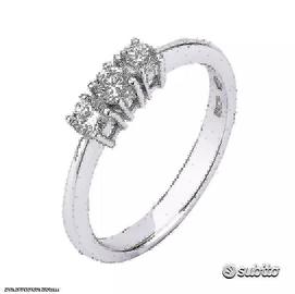 ANELLO TRILOGY ORO 18kt. CON DIAMANTI NATURALI