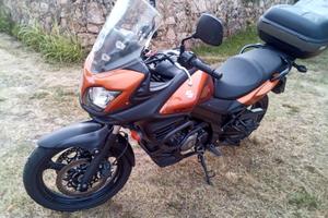 Suzuki V-strom 650
