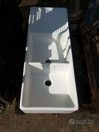 lavelli in porcellana smaltata bianca