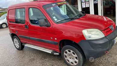 Peugeot Partner. 4x4 DANGEL  diesel