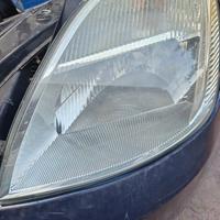 Coppia fari ford fiesta 2004/2006