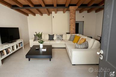 PORZIONE DI BIFAMILIARE A PARMA