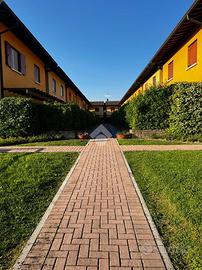 2 LOCALI A SIRMIONE