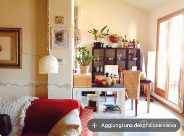 MANSARDA IN CENTRO -Bologna (SOLO BREVI PERIODI)