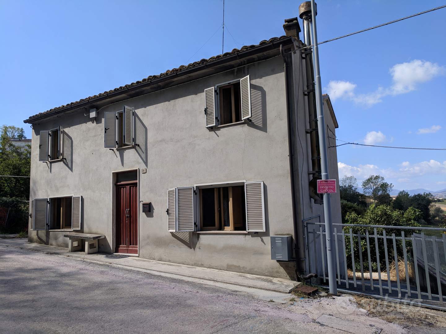 Rustico con terreno - Vista 2