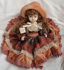 Bambola porcellana Capodimonte