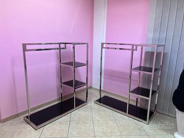 Arredamento negozio di abbigliamento vario