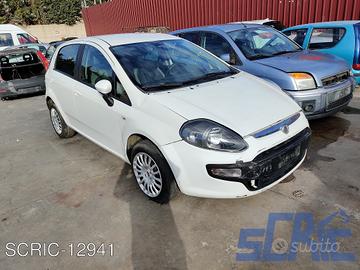 FIAT PUNTO 199 1.3 D MULTIJET 75CV posteriore