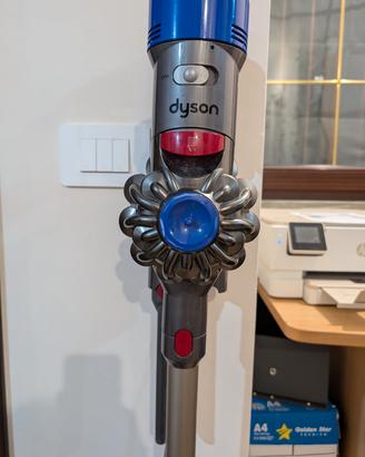 Dyson aspirapolvere V8