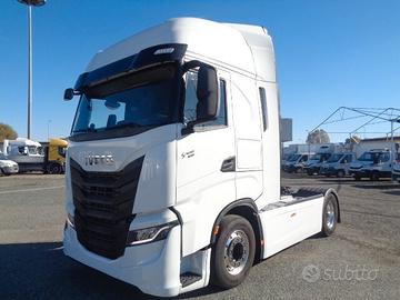 Iveco S-WAY 490 TRATTORE