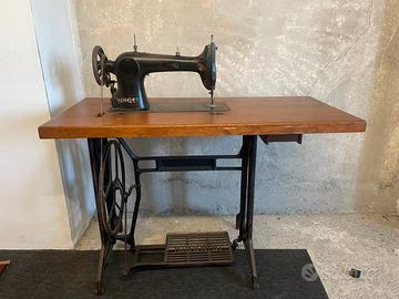 Macchina da cucire Singer a pedale originale 1936