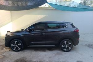Hyundai Tucson 1.7 CRDI DCT XPossible gancio train