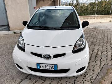Toyota Aygo 1.0 benzina 