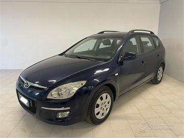 Hyundai i30 CW 1.6 16V 126CV Active Perfetta !