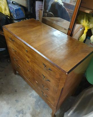 Mobile antico cassettiera con 4 cassetti