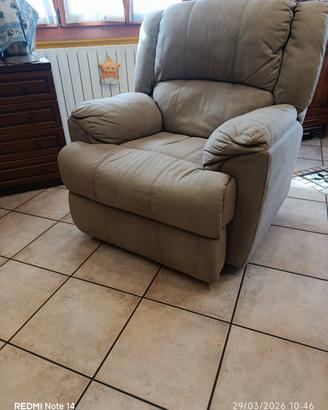 poltrona elettrica reclinabile