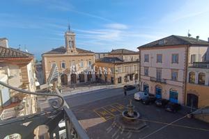 Attività commerciale - Cupra Marittima